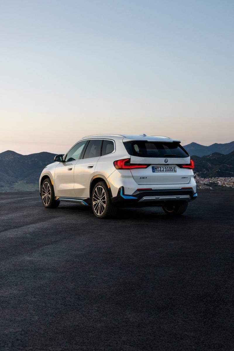 BMW-X1-and-iX1-3-scaled.jpg
