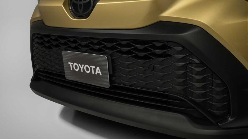 2023-toyota-corolla-cross-hybrid-xse (8).jpg