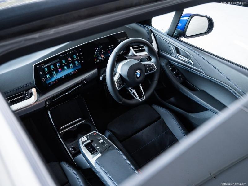 BMW-218i_Active_Tourer_M_Sport-2022-1024-32.jpg