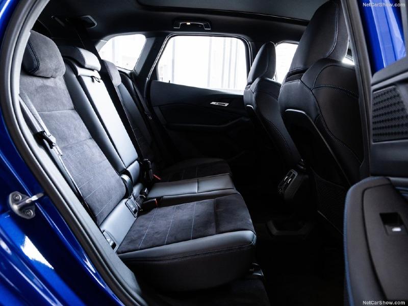 BMW-218i_Active_Tourer_M_Sport-2022-1024-39.jpg