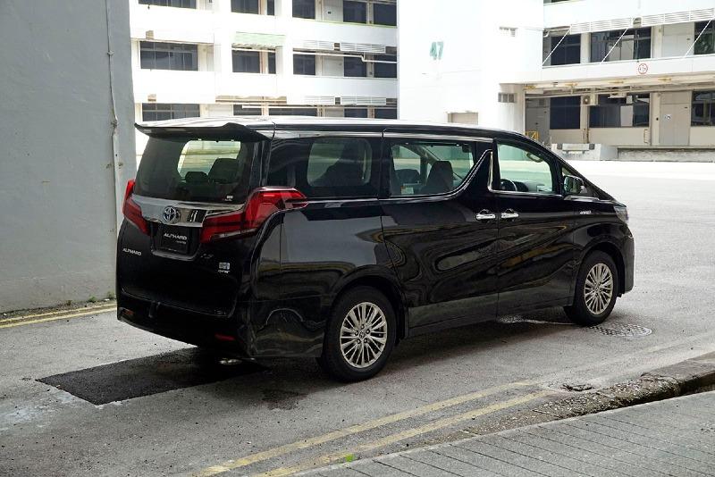 2022-Toyota-Alphard-Hybrid-review-CarBuyer-Singapore-6.jpg