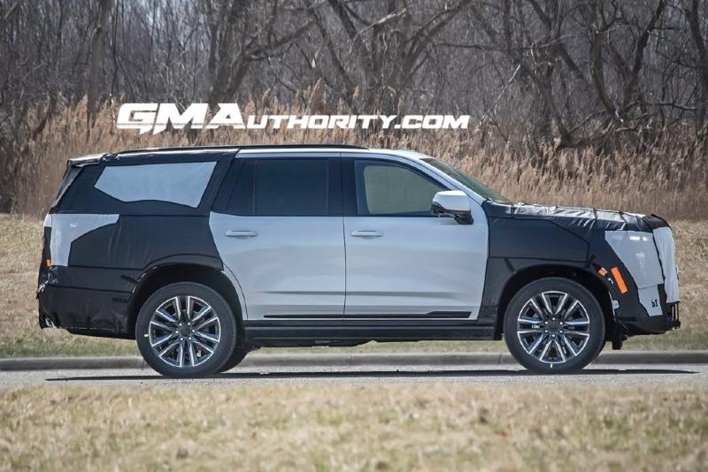 2024-Cadillac-Escalade-Sport-Refresh-Prototype-Spy-Shots-April-2022-Exterior-004-1024x683.jpg
