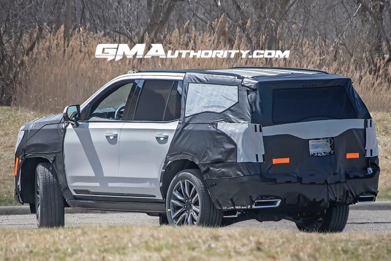 2024-cadillac-escalade-sport-refresh-prototype-spy-shots-april-2022-exterior-007.jpg