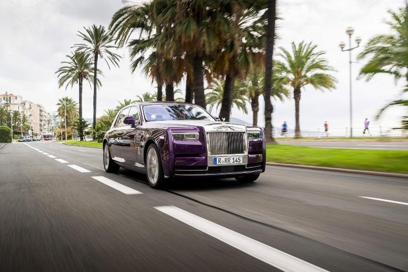 2023-Rolls-Royce-Phantom-at-French-Riviera-12.jpg