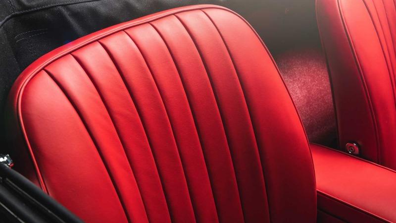 jaguar-classic-bespoke-jaguar-e-type (9).jpg
