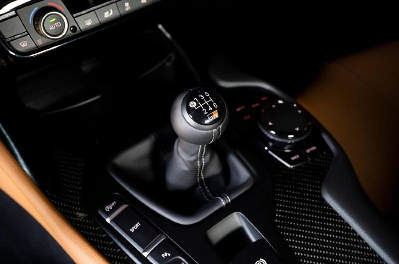 012-toyota-supra-manual-gearstick-2022.jpg