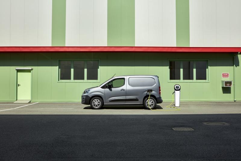 2022-Fiat-Doblo-van-3.jpg