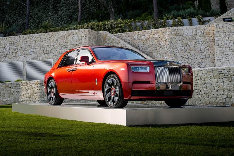 2023-Rolls-Royce-Phantom-at-French-Riviera-3.jpg