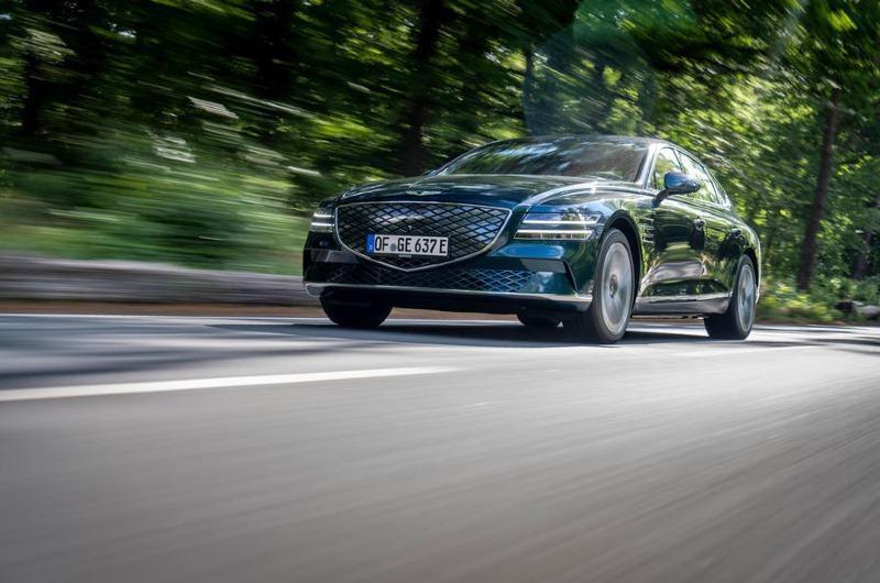 022-genesis-g80-ev-tracking-front-2022.jpg