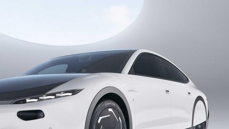 2023-lightyear-0-exterior-front-three-quarter-view-detail.jpg