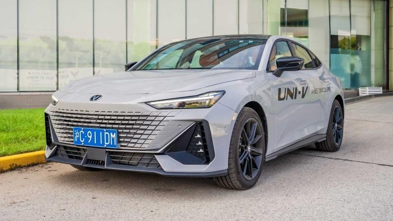 changan-uni-v-review.jpg