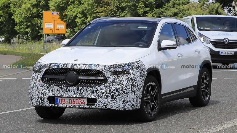 mercedes-benz-gla-class-refresh (2).jpg