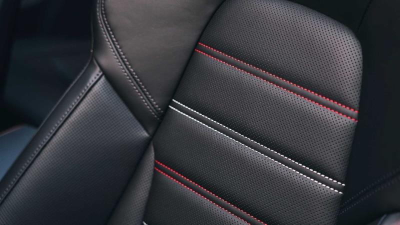 2023-porsche-911-gtsriolet-america-edition-interior-seats (4).jpg