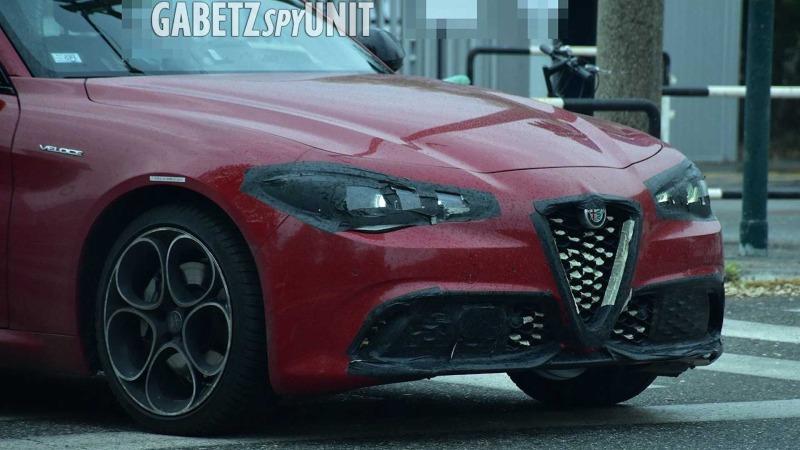 alfa-romeo-giulia-facelift-spy-shots (2).jpg