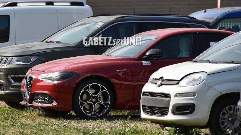 alfa-romeo-giulia-facelift-spy-shots (4).jpg