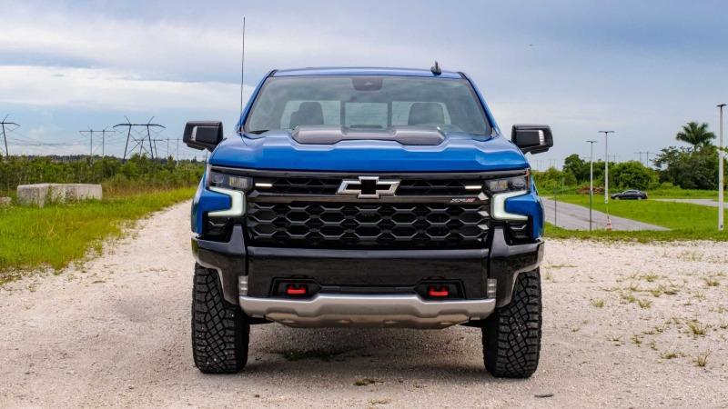 2022-chevrolet-silverado-zr2-review (1).jpg