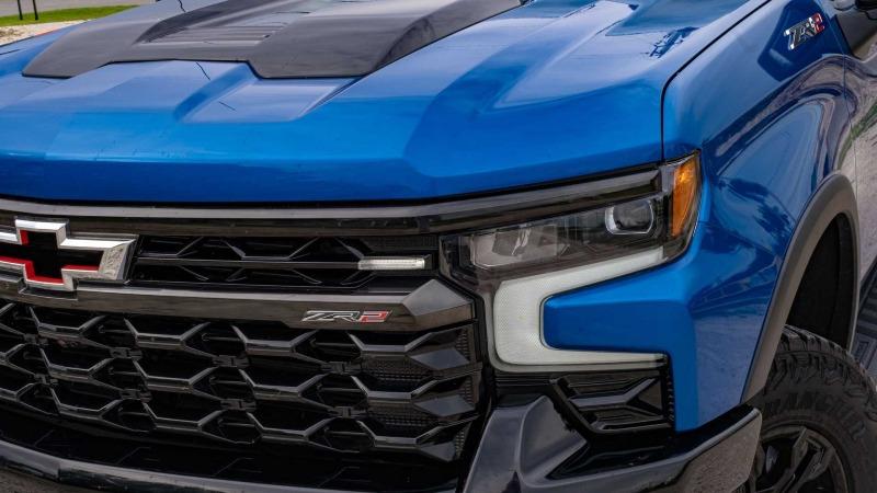 2022-chevrolet-silverado-zr2-review (14).jpg