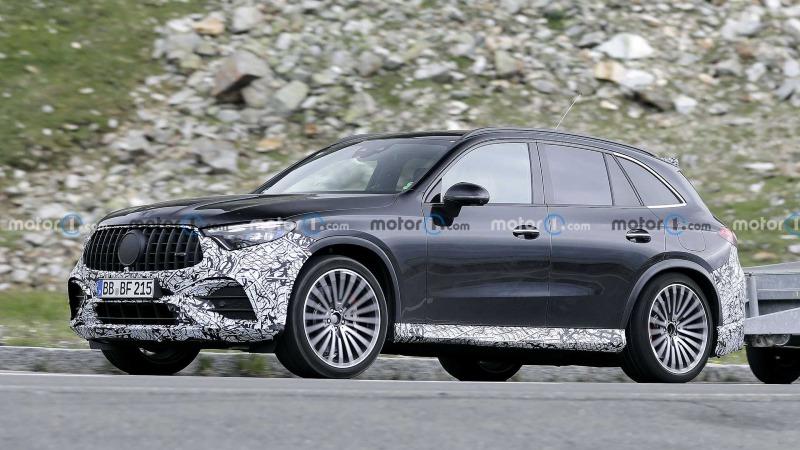 new-mercedes-amg-glc-63-spy-shots (3).jpg