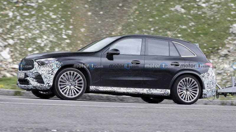 new-mercedes-amg-glc-63-spy-shots (4).jpg