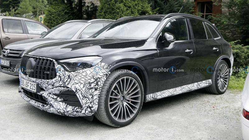 new-mercedes-amg-glc-63-spy-shots (10).jpg