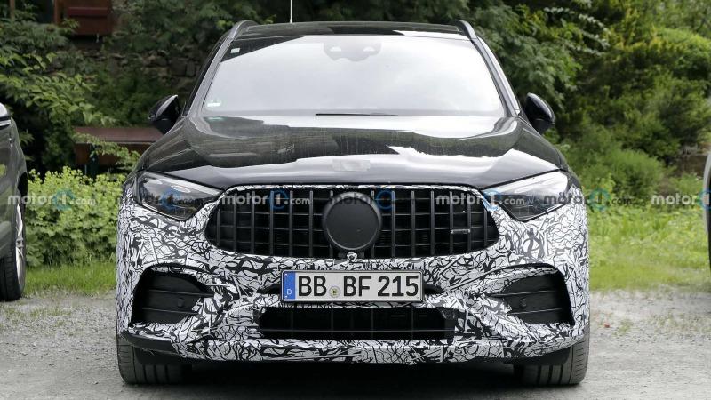 new-mercedes-amg-glc-63-spy-shots (12).jpg