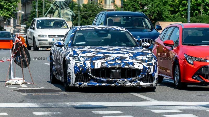 2023-maserati-granturismo-spy-photo.jpg