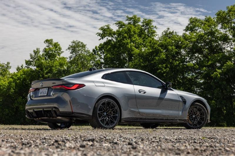 2022-bmw-m4-competition-xdrive-130-1655890740.jpg