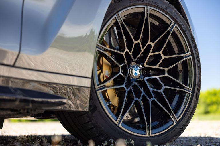 2022-bmw-m4-competition-xdrive-140-1655890749.jpg