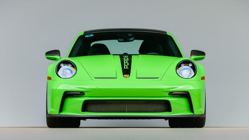 Porsche-911-GT3-Touring-12_2.jpg