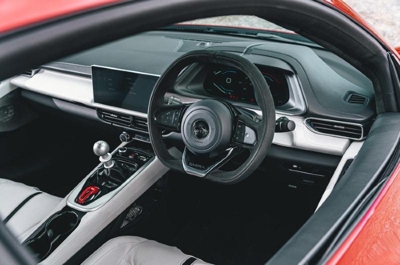 92-lotus-emira-steering-wheel.jpg