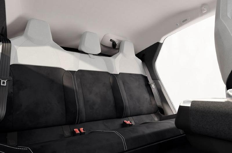 lightyear-0-011-rear-seats.jpg