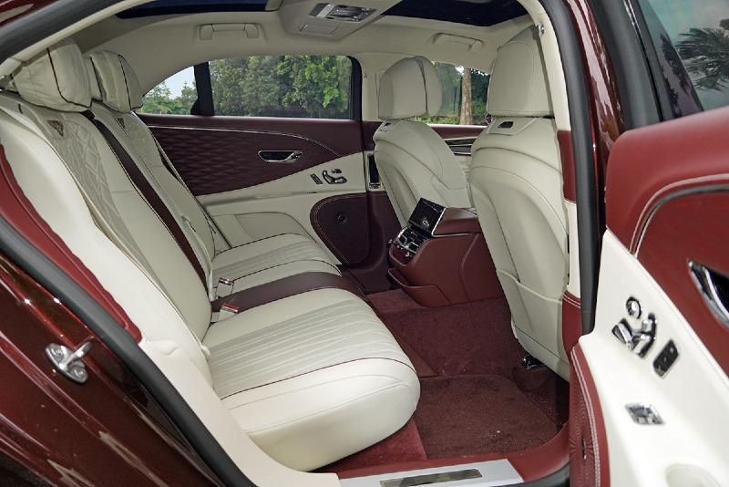 2021-Bentley-Flying-Spur-V8-review-CarBuyer-Singpaore-21.jpg