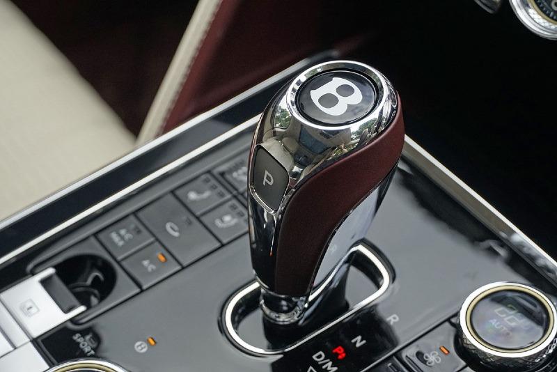 2021-Bentley-Flying-Spur-V8-review-CarBuyer-Singpaore-19.jpg