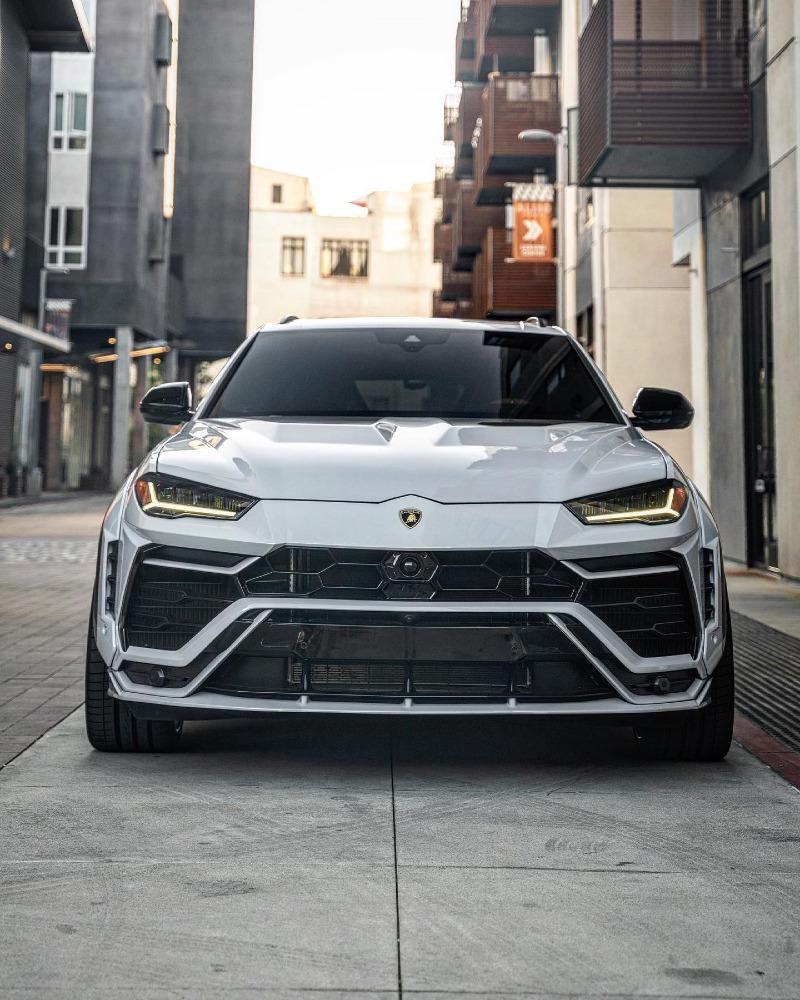 widebody-lambo-urus-aims-to-be-different-with-shade-matching-revolver-wheels_4.jpg