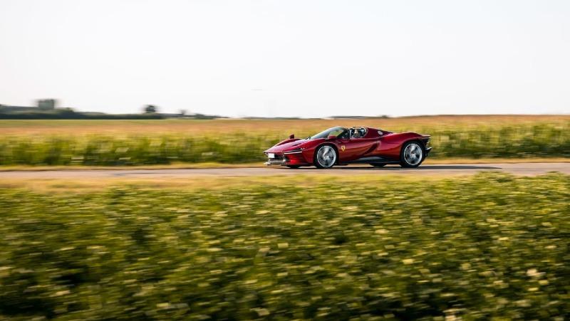 Ferrari Daytona SP3 review-6.jpg