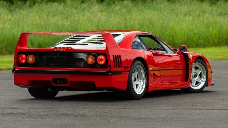 Ferrari-F40-3.jpg