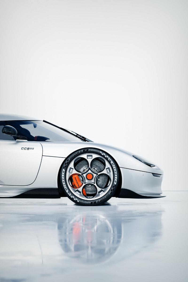 koenigsegg-cc850-the-swedish-hypercar-new-years-resolution-came-true_1.jpg