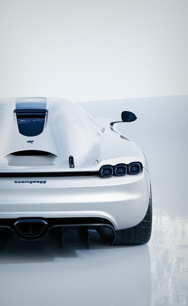 koenigsegg-cc850-the-swedish-hypercar-new-years-resolution-came-true_4.jpg