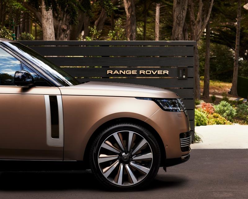 2023-Range-Rover-SV-Carmel-Edition-2.jpg