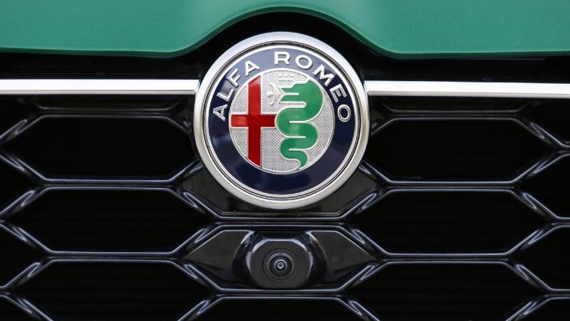 Alfa Romeo Tonale 2022-12.jpg