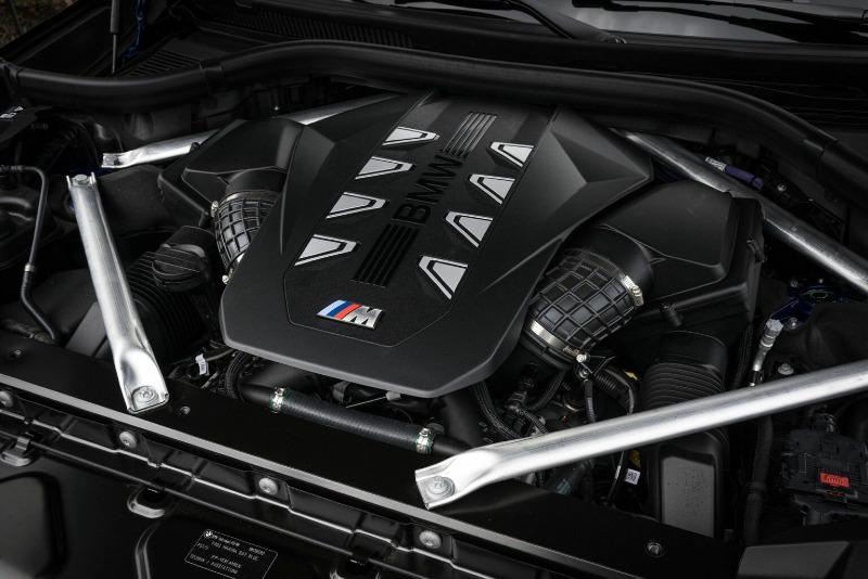 bmw-x7-m60i-marina-bay-blue-56-1536x1024.jpg