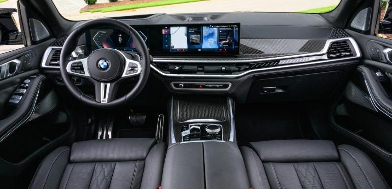 bmw-x7-m60i-marina-bay-blue-45-1260x608.jpg