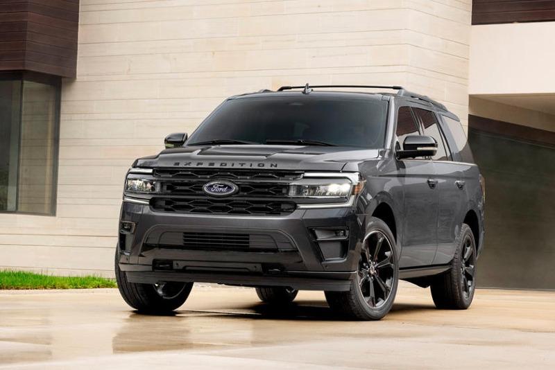 2022-ford-expedition-frontal**ect-carbuzz-898532.jpg