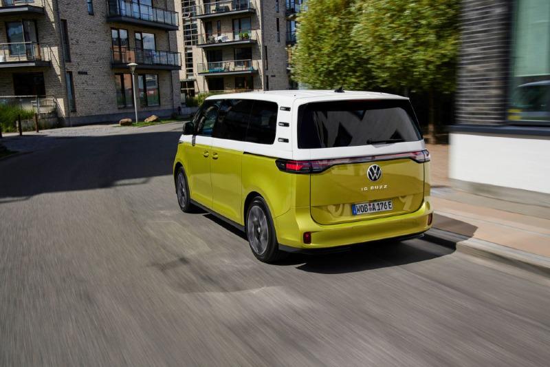 volkswagen-id-buzz-euro-spec_100853875_l.jpg