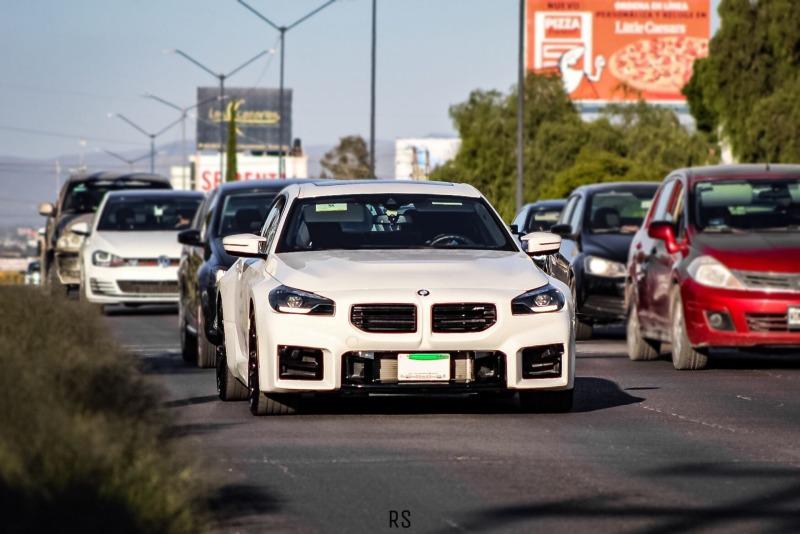 2023-bmw-m2-alpine-white-08.jpg
