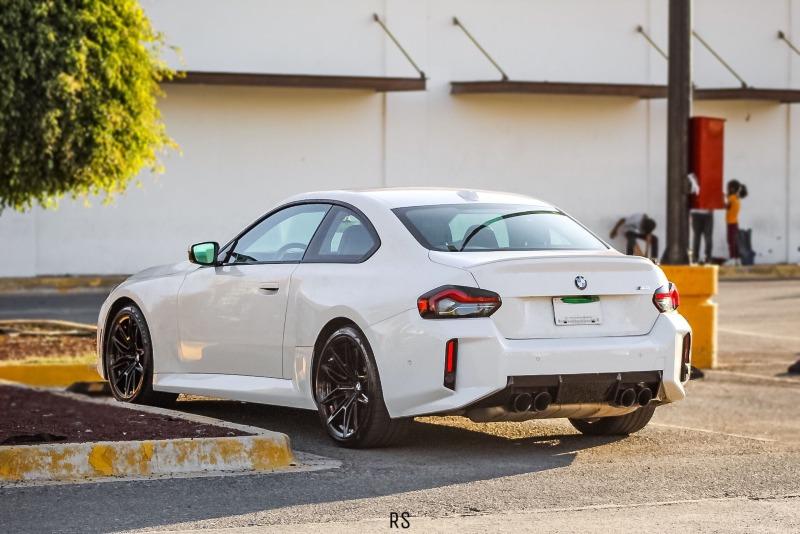 2023-bmw-m2-alpine-white-05.jpg