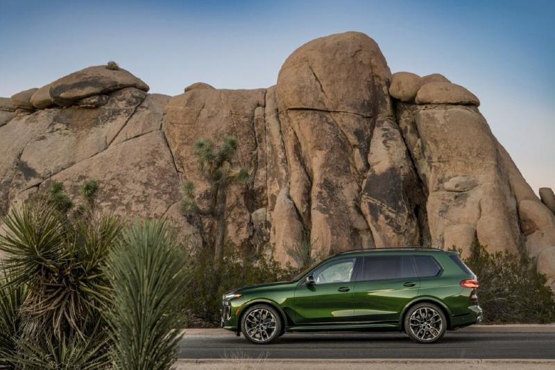 2022-BMW-X7-Facelift-G07-LCI-Indiuidual-Verde-Ermes-M60i-11-1024x683.jpg