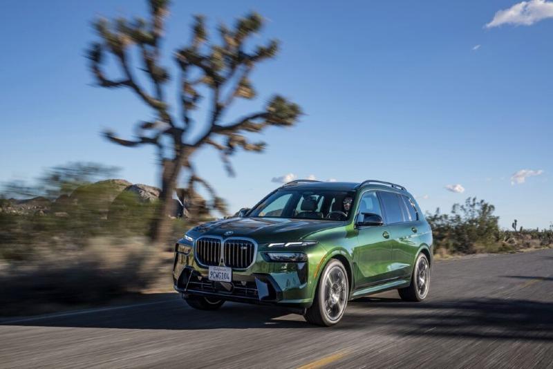 2022-BMW-X7-Facelift-G07-LCI-Indiuidual-Verde-Ermes-M60i-26-1024x683.jpg