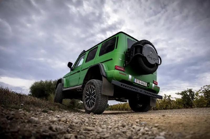 02-mercedes-amg-g62-4x4-squared-fd-2022-rear-corner-axle-articulation_11zon.jpg