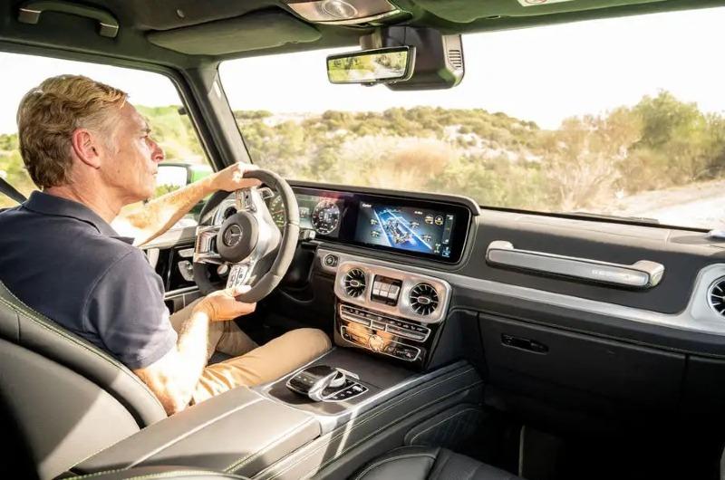 08-mercedes-amg-g62-4x4-squared-fd-2022-interior-greg-kable_11zon.jpg